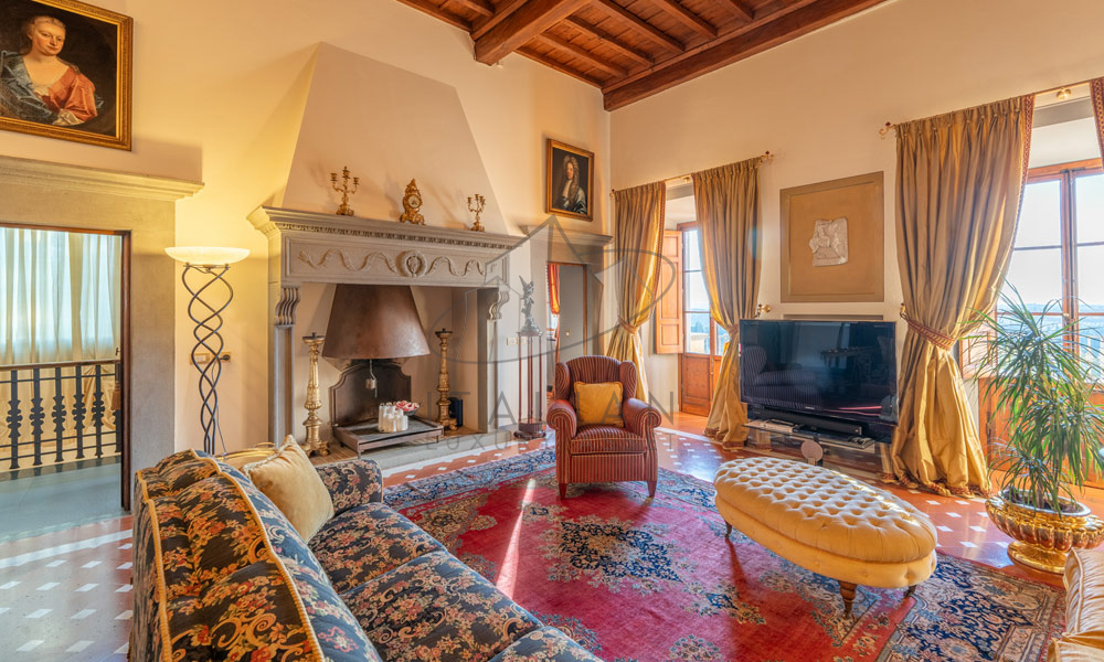 Historic Villa Chianti Vineyard Florence Tuscany Italy