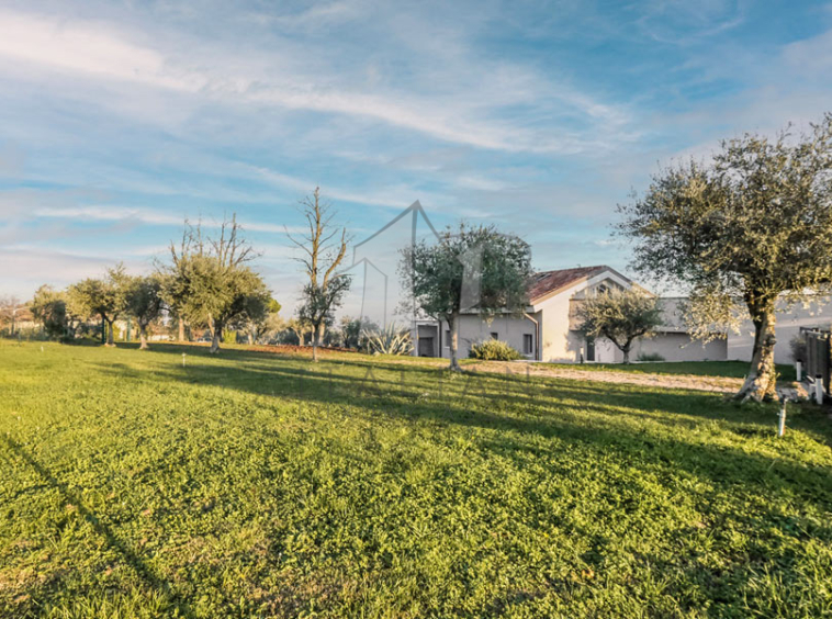 Villa Sommacampagna Verona Veneto Italy Poll
