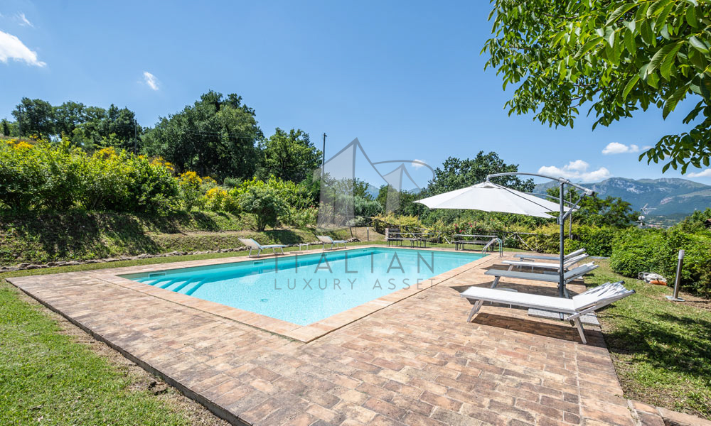 Agriturismo Sarnano Macerata Marche Italy SPA Pool