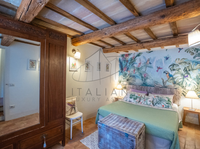 Agriturismo Sarnano Macerata Marche Italy SPA Pool