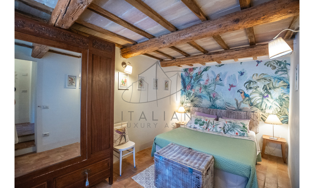 Agriturismo Sarnano Macerata Marche Italy SPA Pool