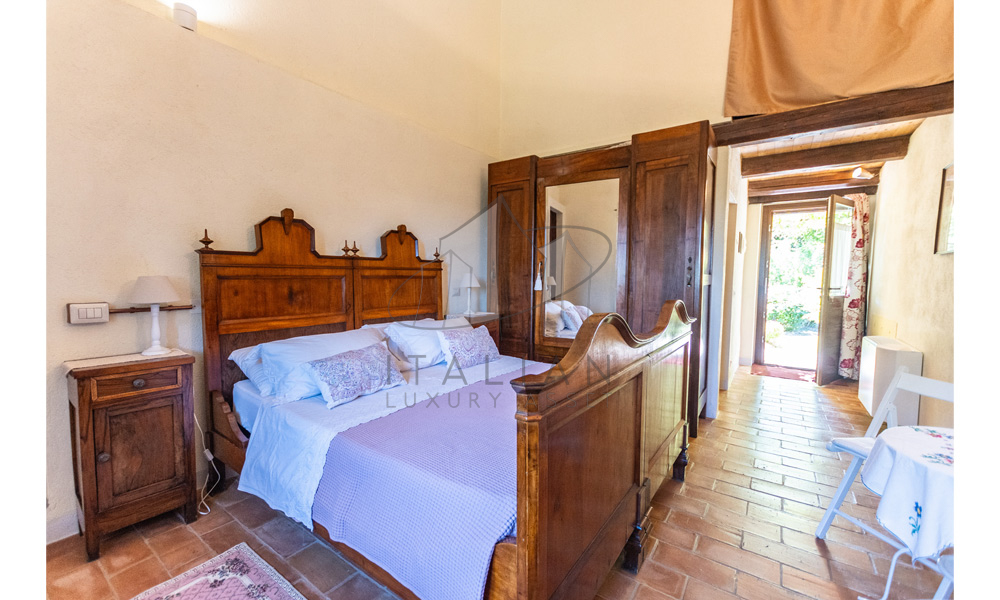 Agriturismo Sarnano Macerata Marche Italy SPA Pool