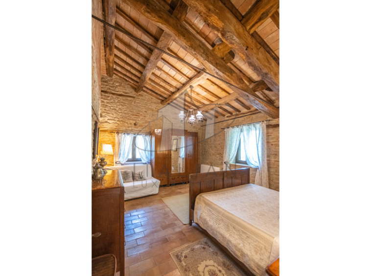Agriturismo Sarnano Macerata Marche Italy SPA Pool