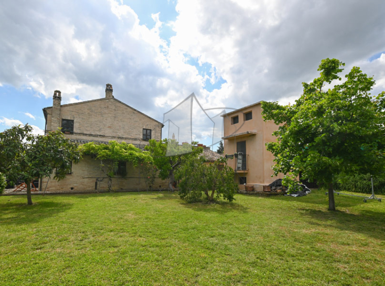 Farmhouse Fermo Marche Italy Panorama