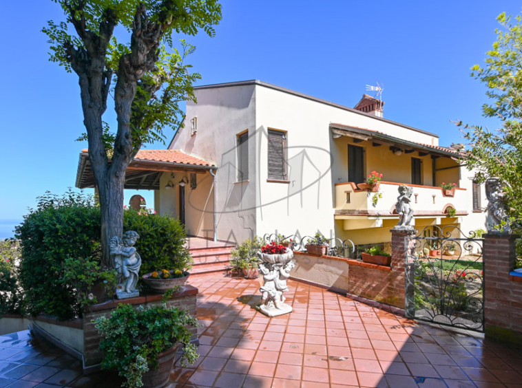 Villa Potenza Picena Marche Seaview Pool