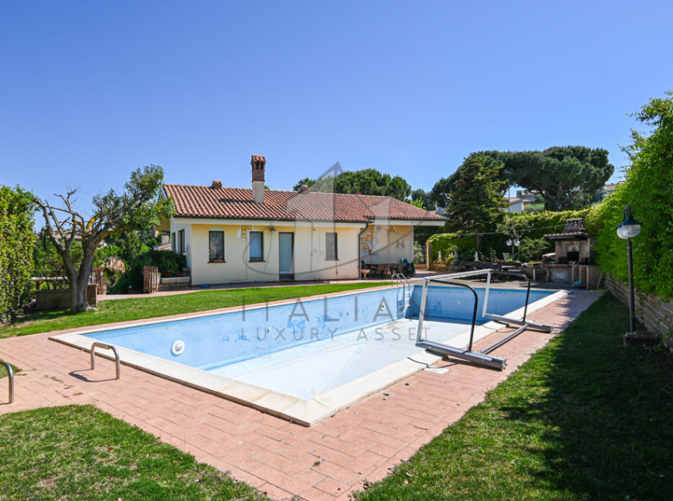 Villa Potenza Picena Marche Seaview Pool
