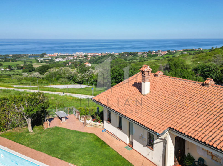 Villa Potenza Picena Marche Seaview Pool