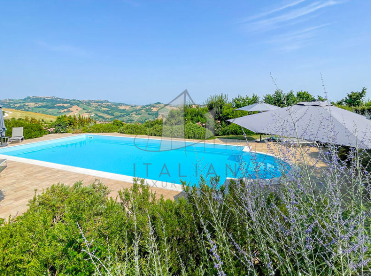Farmhouse Sant Angelo In Pontano Marche Italy Pool