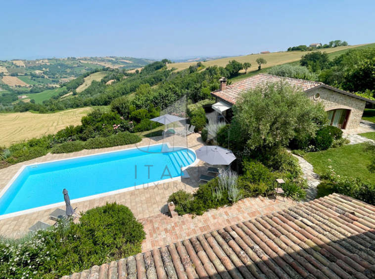 Farmhouse Sant Angelo In Pontano Marche Italy Pool