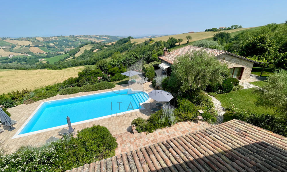 Farmhouse Sant Angelo In Pontano Marche Italy Pool