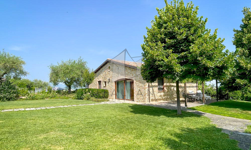 Farmhouse Sant Angelo In Pontano Marche Italy Pool