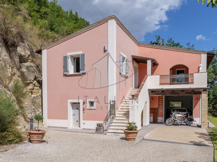 Villa Ascoli Piceno Marche Italy Panorama
