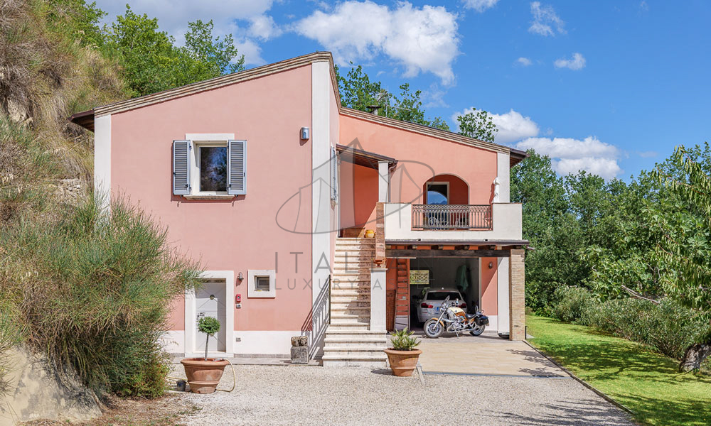 Villa Ascoli Piceno Marche Italy Panorama