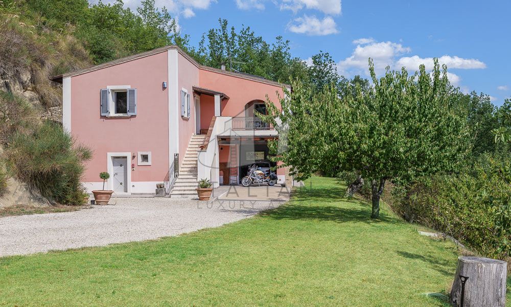 Villa Ascoli Piceno Marche Italy Panorama