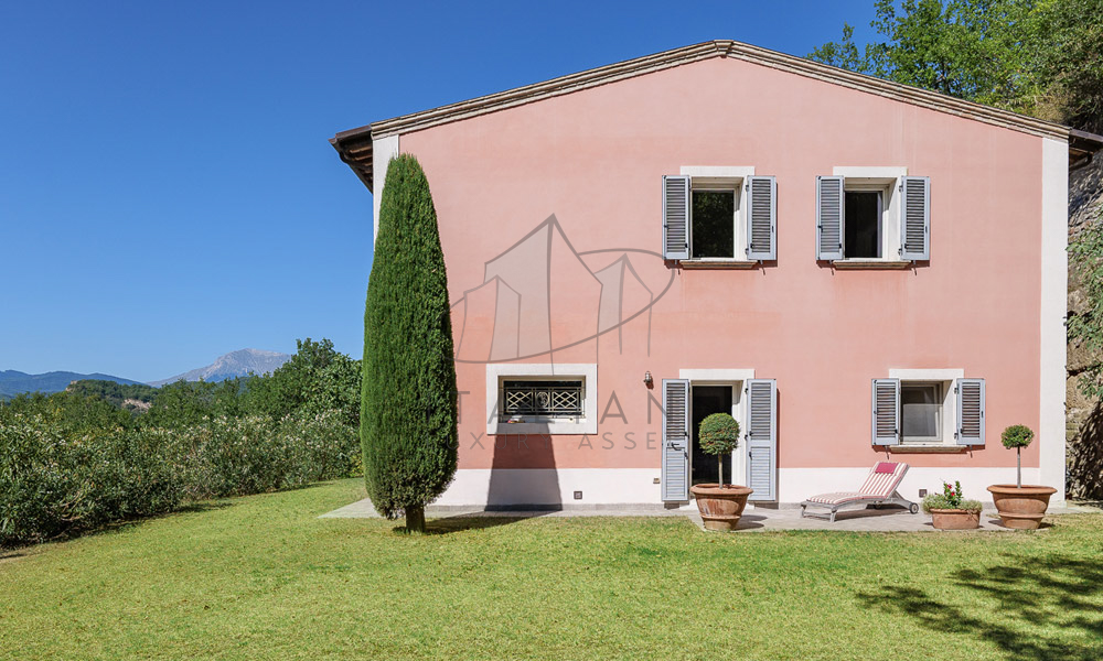 Villa Ascoli Piceno Marche Italy Panorama