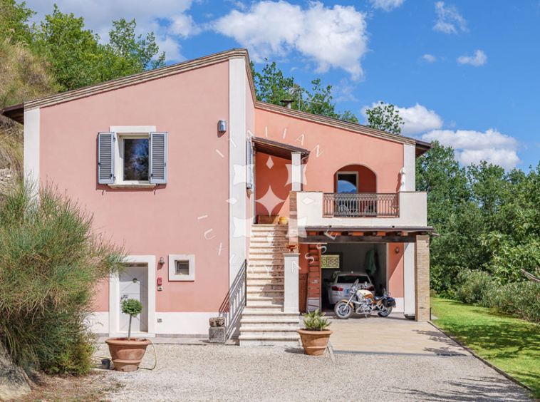 Villa Ascoli Piceno Marche Panorama Italy