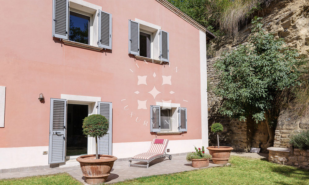 Villa Ascoli Piceno Marche Panorama Italy