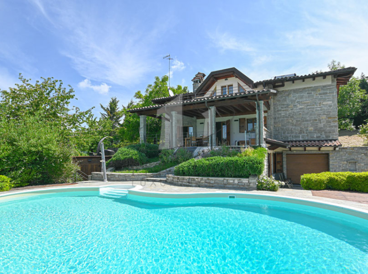 Villa Monzuno Bologna Emilia Romagna Italy Pool