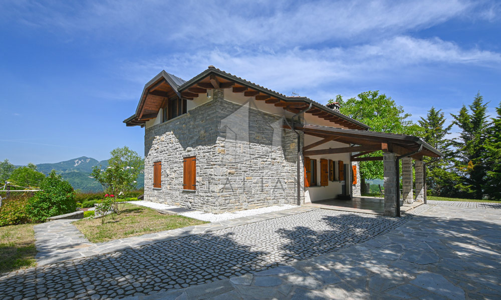 Villa Monzuno Bologna Emilia Romagna Italy Pool