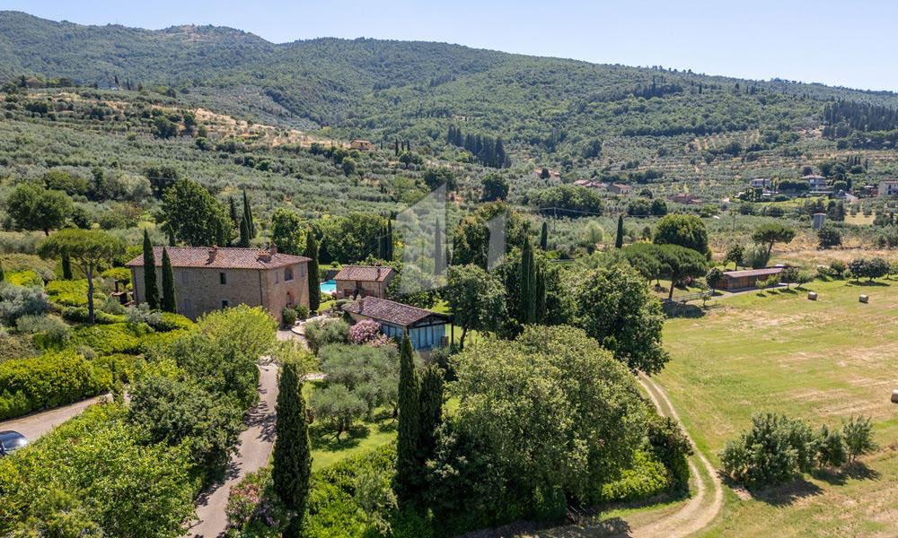 Estate Arezzo Tuscany Valdichiana Pool Cinema