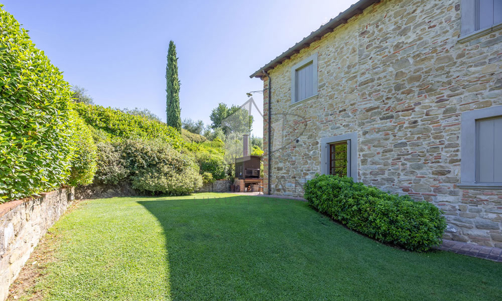 Estate Arezzo Tuscany Valdichiana Pool Cinema