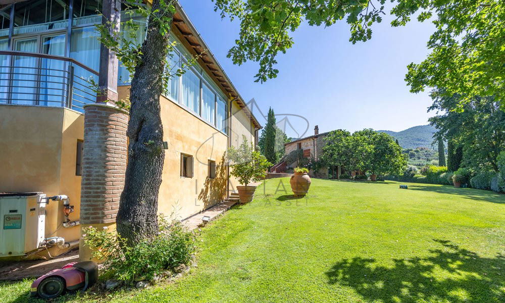 Estate Arezzo Tuscany Valdichiana Pool Cinema