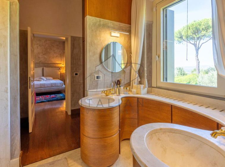 Estate Arezzo Tuscany Valdichiana Pool Cinema