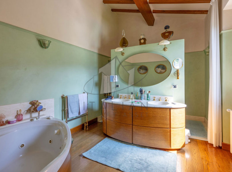 Estate Arezzo Tuscany Valdichiana Pool Cinema