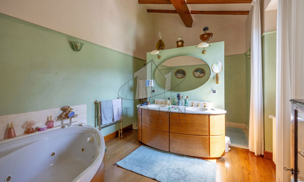 Estate Arezzo Tuscany Valdichiana Pool Cinema