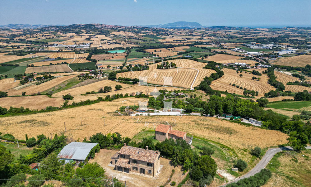 Farmhouse Montelupone Macerata Marche Panorama Italy