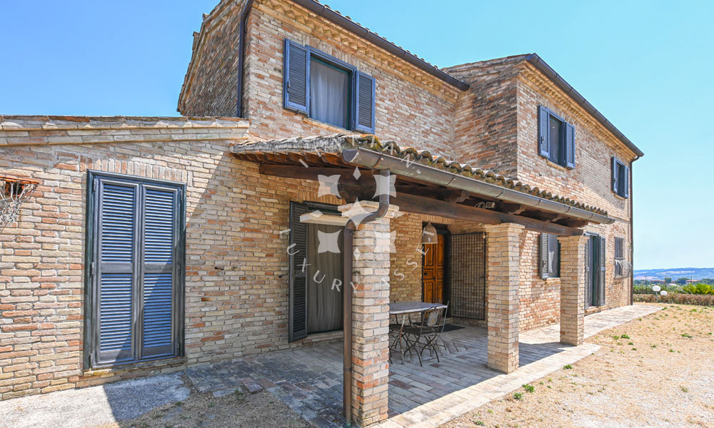 Farmhouse Montelupone Macerata Marche Panorama Italy