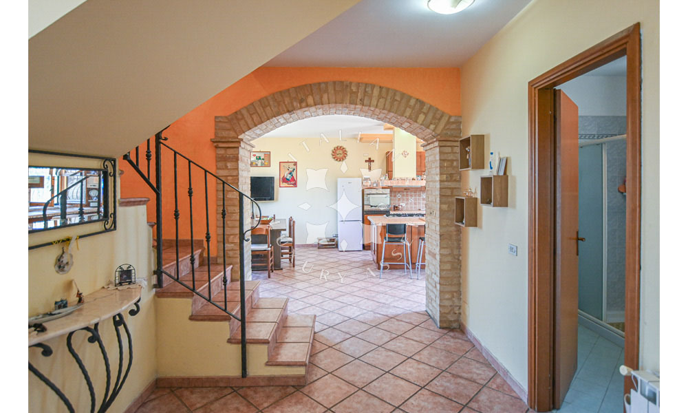Farmhouse Montelupone Macerata Marche Panorama Italy