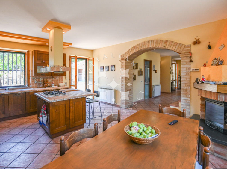 Farmhouse Montelupone Macerata Marche Panorama Italy