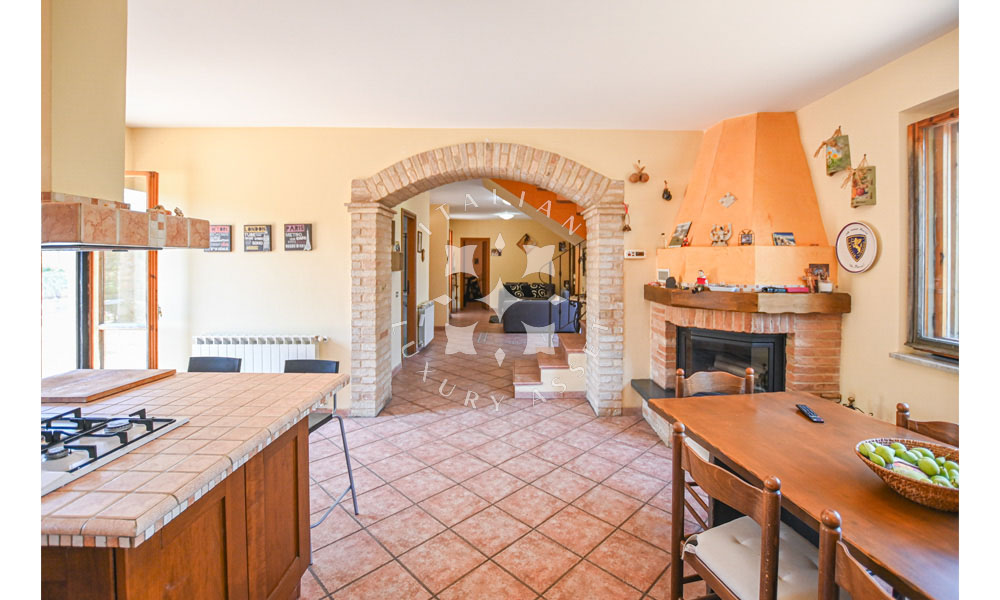 Farmhouse Montelupone Macerata Marche Panorama Italy