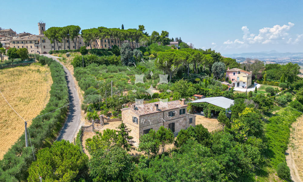 Farmhouse Montelupone Macerata Marche Panorama Italy