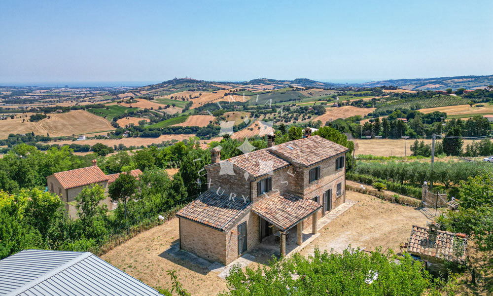Farmhouse Montelupone Macerata Marche Panorama Italy