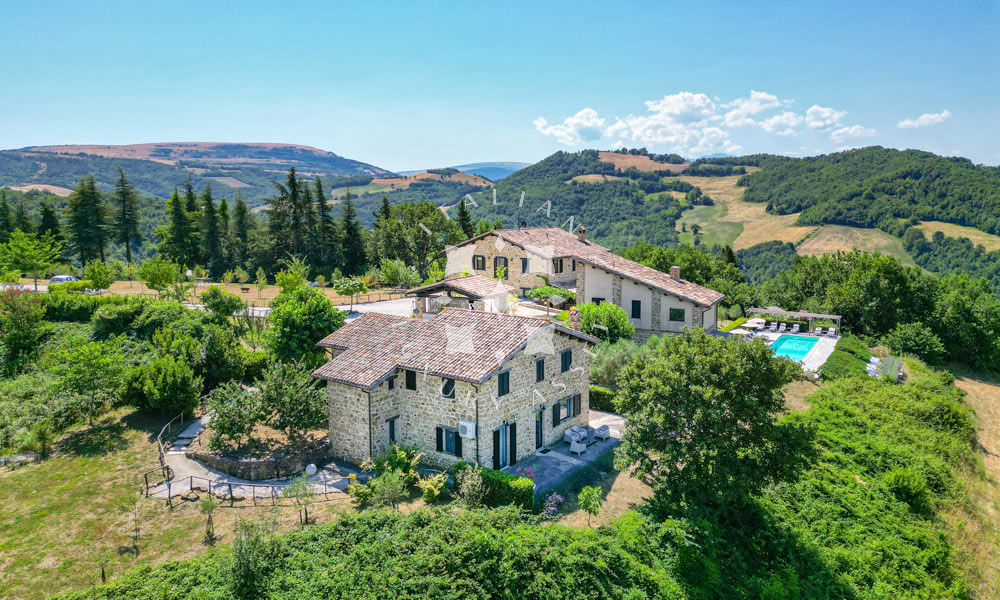 Hamlet Castelraimondo Macerata Marche Italy Pool