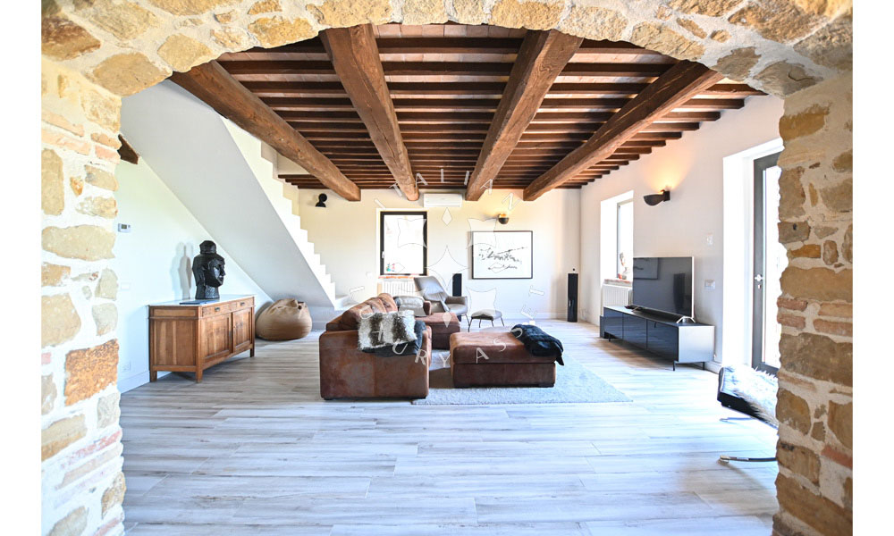 Hamlet Castelraimondo Macerata Marche Italy Pool