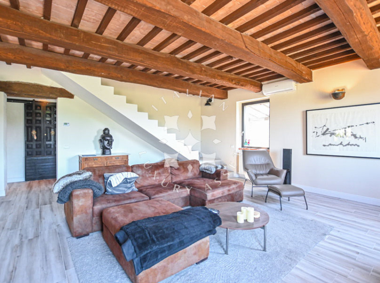 Hamlet Castelraimondo Macerata Marche Italy Pool