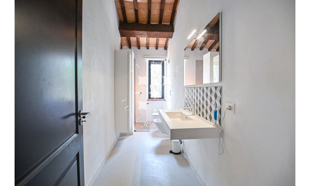 Hamlet Castelraimondo Macerata Marche Italy Pool