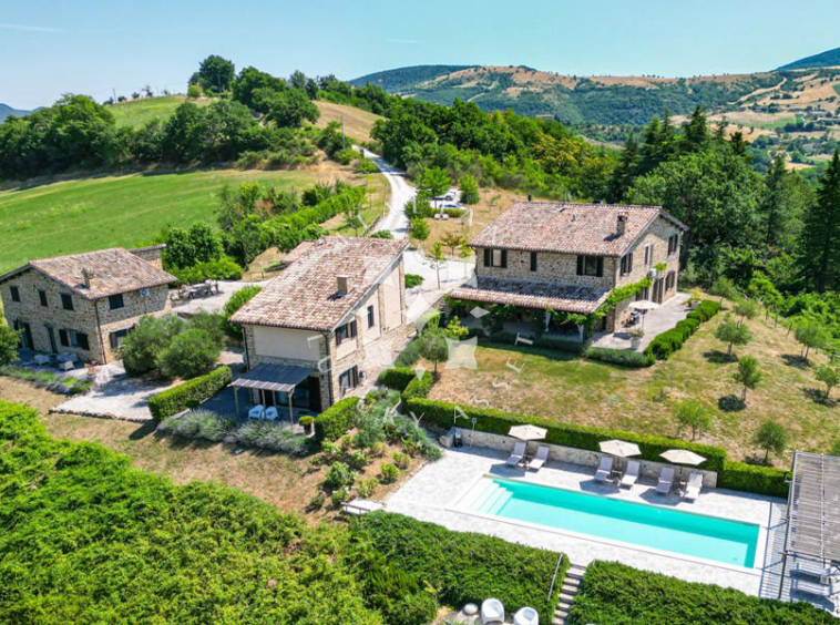 Hamlet Castelraimondo Macerata Marche Italy Pool