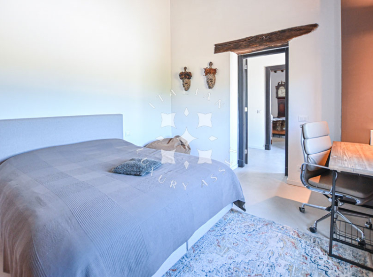 Hamlet Castelraimondo Macerata Marche Italy Pool