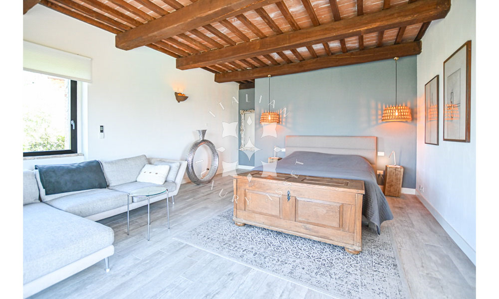 Hamlet Castelraimondo Macerata Marche Italy Pool