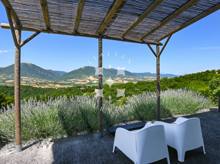 Hamlet Castelraimondo Macerata Marche Italy Pool