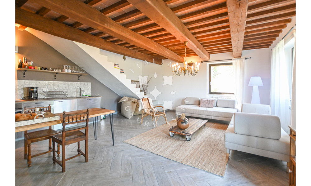 Hamlet Castelraimondo Macerata Marche Italy Pool