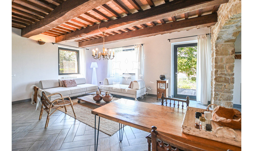 Hamlet Castelraimondo Macerata Marche Italy Pool