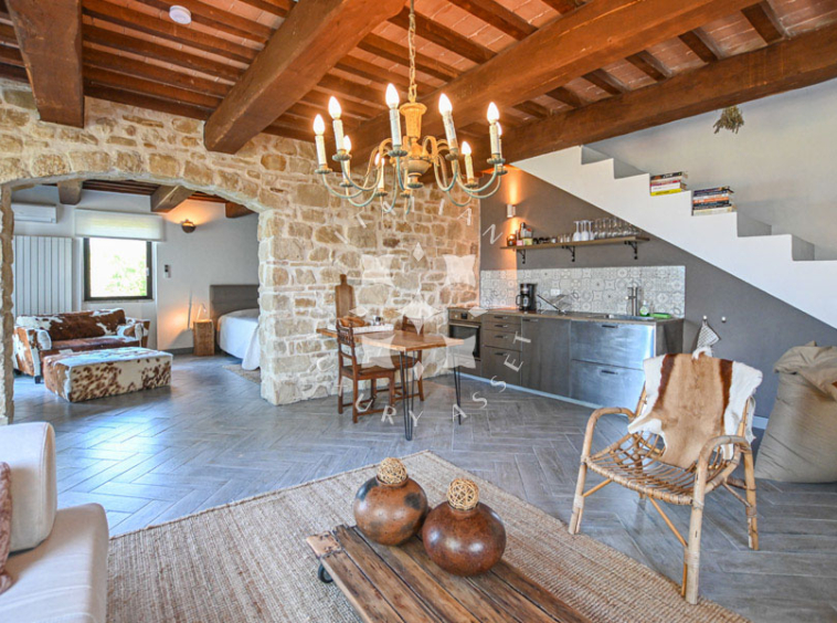 Hamlet Castelraimondo Macerata Marche Italy Pool