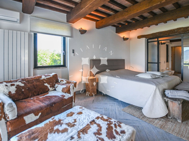 Hamlet Castelraimondo Macerata Marche Italy Pool