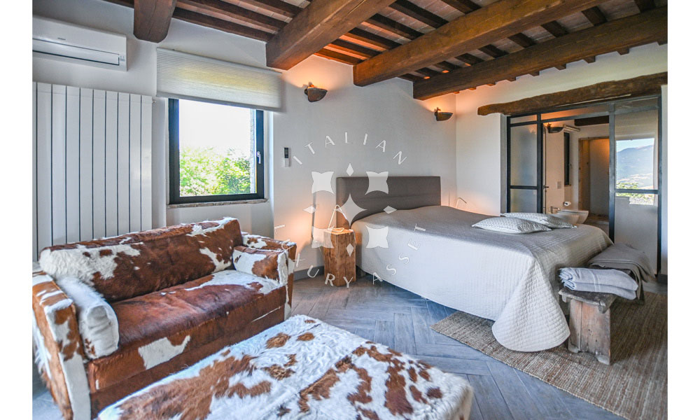 Hamlet Castelraimondo Macerata Marche Italy Pool