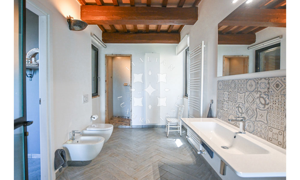 Hamlet Castelraimondo Macerata Marche Italy Pool